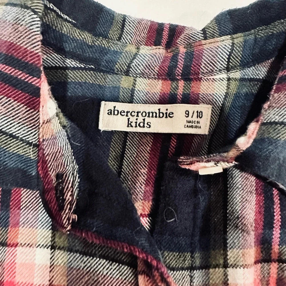 EUC Abercrombie Kids Flannel - Picture 5 of 6